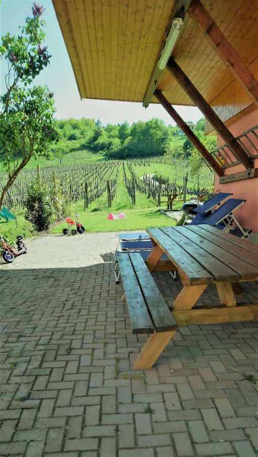 Gite "Au Cerf" Nothalten Exterior foto